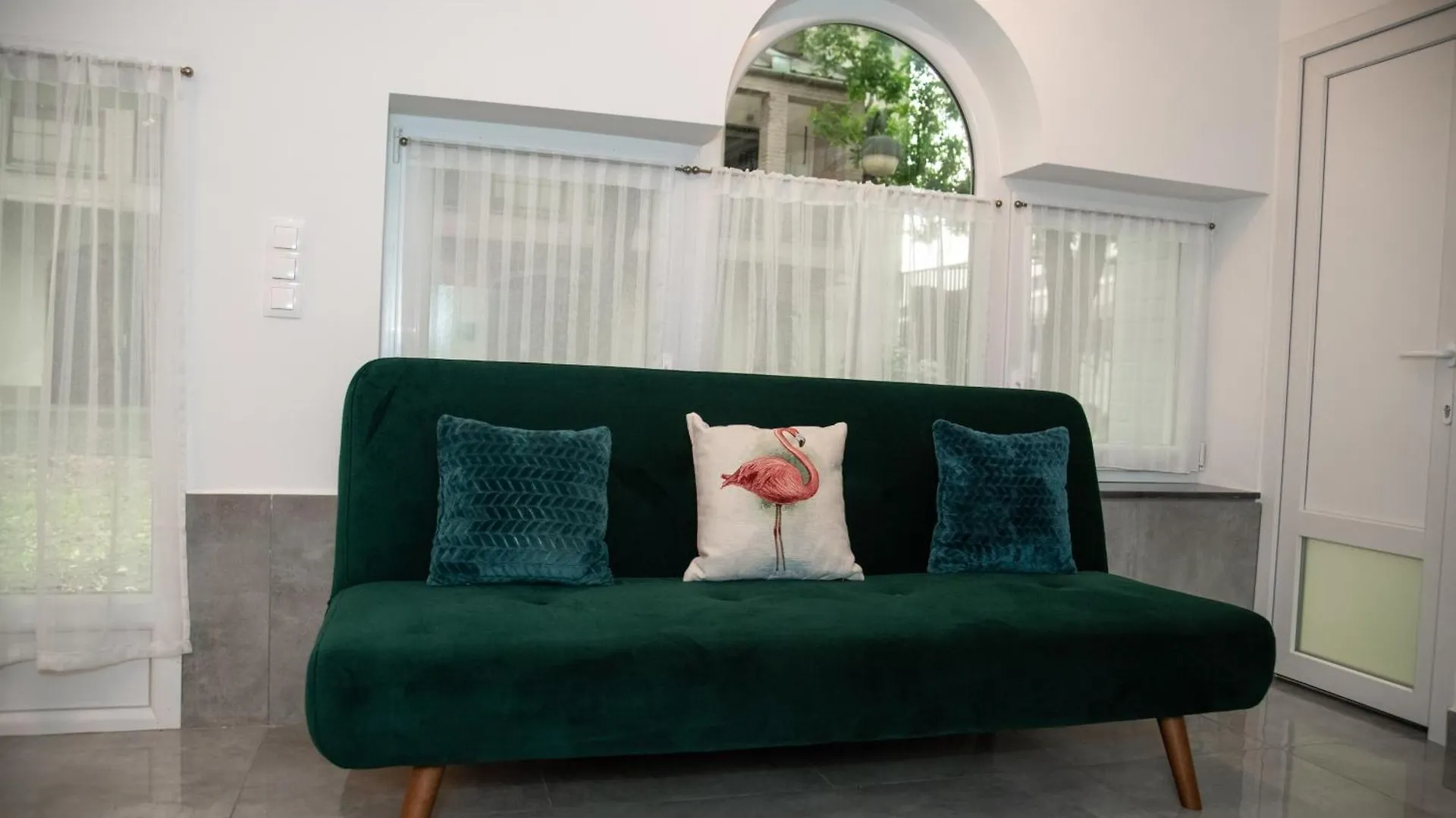 Apartment Flamingo Rezidencia Apartman Eger Hungary