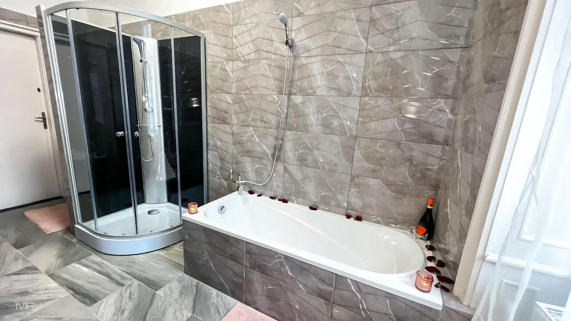 Flamingo Rezidencia Apartman Eger